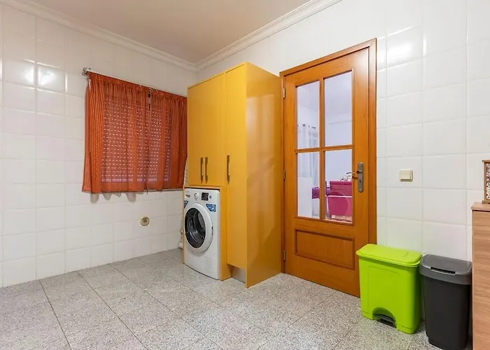 Pereira's Apartment- Free Garage * Авейру