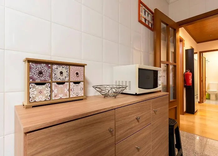 Pereira's Apartment- Free Garage