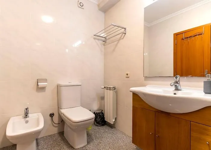 Pereira's Apartment- Free Garage Апартаменты *